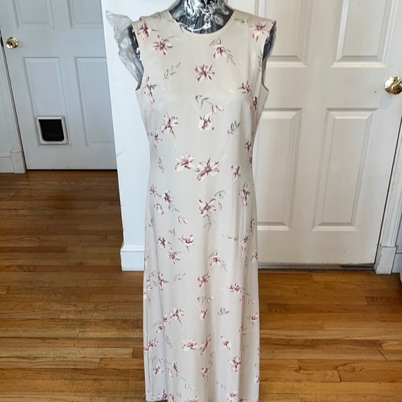 Brooks Brothers size 8 Ivory silk floral print maxi dress bias cut movement - Picture 3 of 13